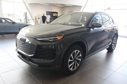 2025 Audi Q6 e-tron Premium quattro