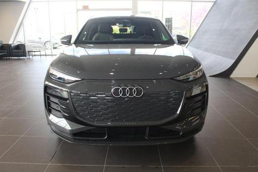 2025 Audi Q6 e-tron Premium quattro