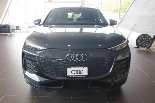 2025 Audi Q6 e-tron Premium Plus quattro