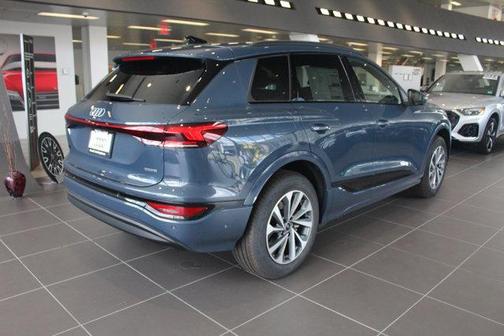 2025 Audi Q6 e-tron Premium Plus quattro