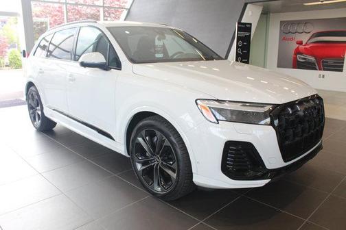 2025 Audi Q7 55 Premium Plus