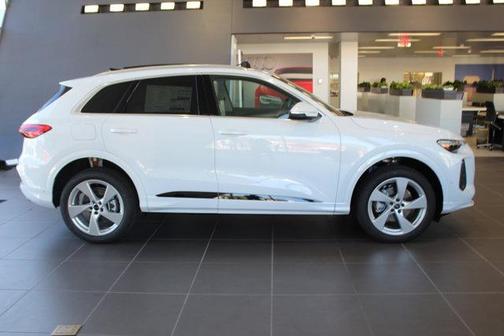 2025 Audi Q5 Premium Plus TFSI quattro S tronic