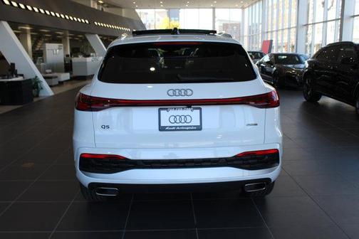 2025 Audi Q5 Premium Plus TFSI quattro S tronic