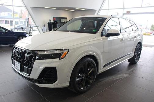 2025 Audi Q7 55 Prestige