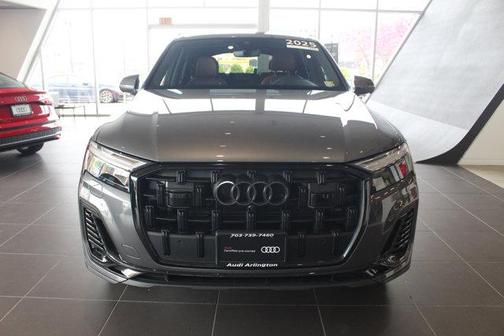 2025 Audi Q7 45 Premium Plus
