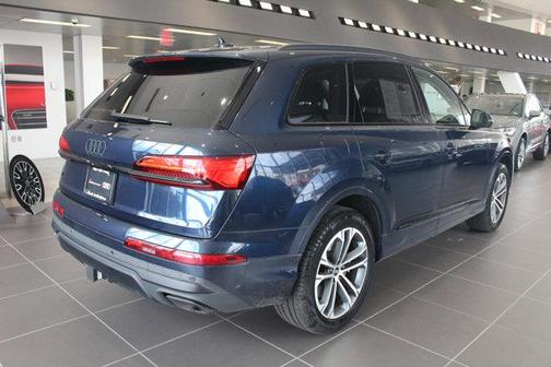 2025 Audi Q7 45 Premium Plus