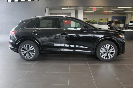 2025 Audi Q4 e-tron Premium 45 RWD