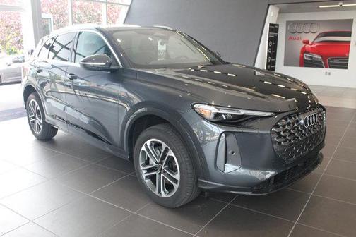 2025 Audi Q5 Premium Plus