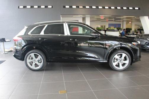 2025 Audi Q5 Premium Plus