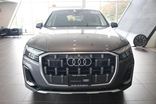 2025 Audi Q7 55 Premium Plus