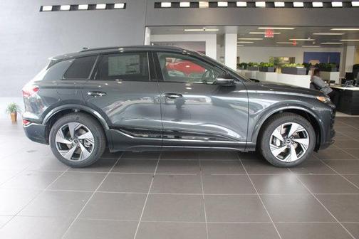 2025 Audi Q6 e-tron Prestige quattro