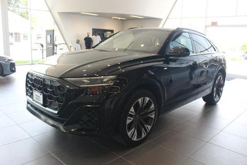 2025 Audi Q8 55 Premium Plus