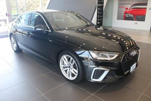 2022 Audi A4 45 S line Premium