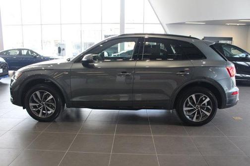 2024 Audi Q5 45 S line Premium