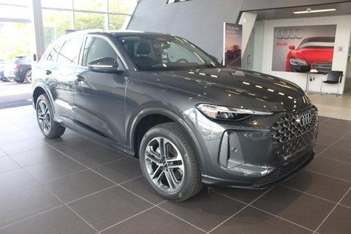 2025 Audi Q5 Premium TFSI quattro S tronic