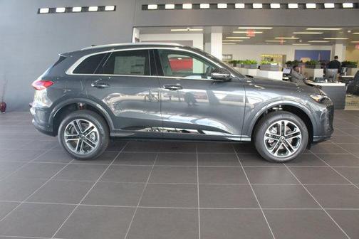 2025 Audi Q5 Premium TFSI quattro S tronic