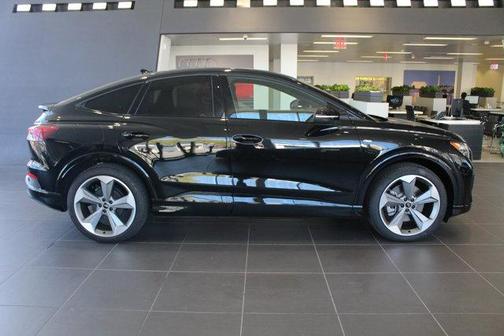 2025 Audi Q4 e-tron Sportback Premium Plus 55 quattro