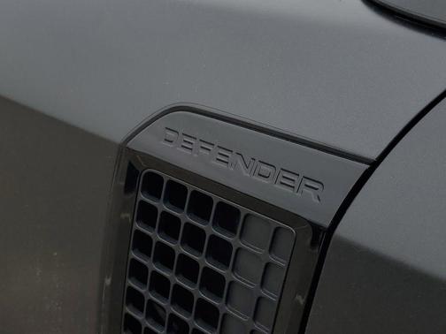 2024 Land Rover Defender 110 P525 Carpathian Edition