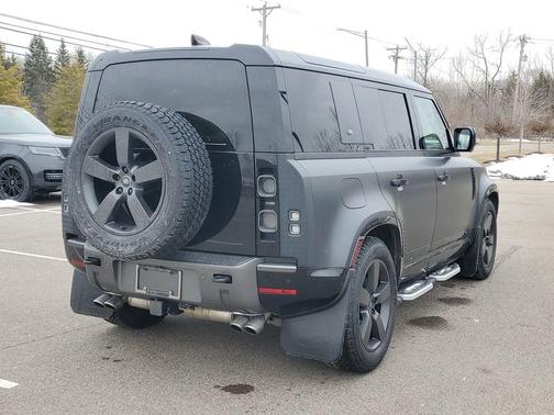 2024 Land Rover Defender 110 P525 Carpathian Edition