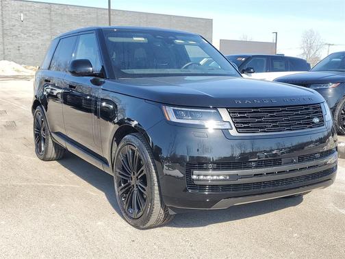 2026 Land Rover Range Rover P530 SE