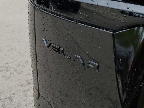 2026 Land Rover Range Rover Velar P400 Dynamic SE
