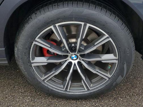 Arctic Gray Metallic 2021 BMW X6 xDrive40i