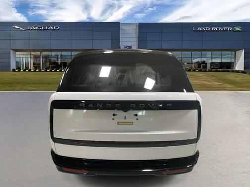 2025 Land Rover Range Rover P550e Autobiography