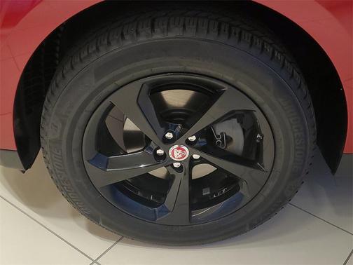 2019 Jaguar F-PACE 25t Premium