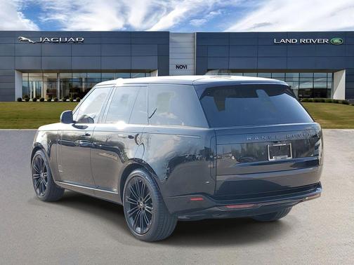 Black 2025 Land Rover Range Rover P400 SE