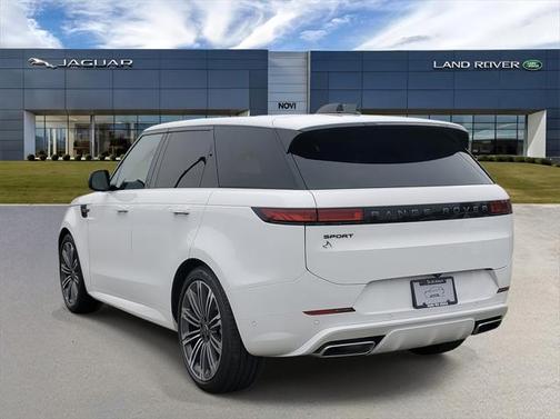 2025 Land Rover Range Rover Sport SE