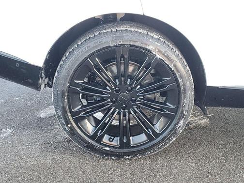 2026 Land Rover Range Rover P530 SE