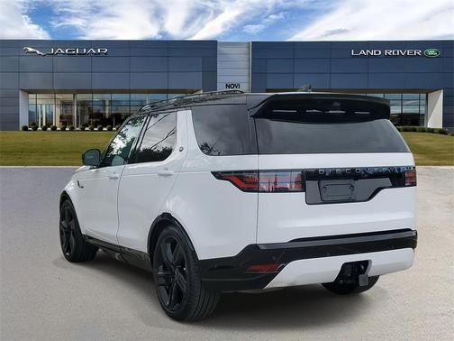 2024 Land Rover Discovery Dynamic SE