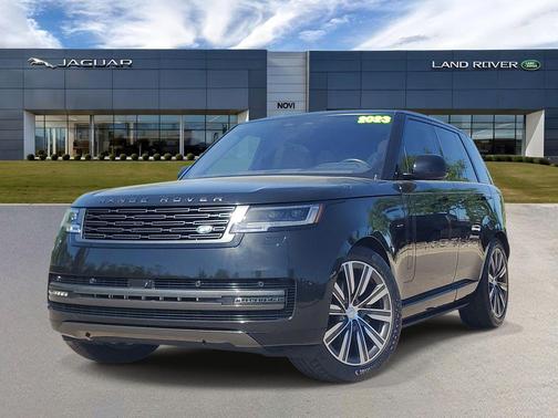 Black 2023 Land Rover Range Rover P400 SE
