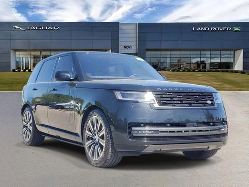 Black 2023 Land Rover Range Rover P400 SE