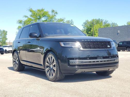 Black 2023 Land Rover Range Rover P400 SE