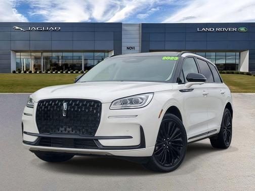 PRISTINE WHITE MET 3C 2023 Lincoln Corsair Reserve