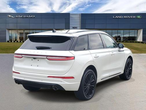 PRISTINE WHITE MET 3C 2023 Lincoln Corsair Reserve