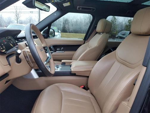 2023 Land Rover Range Rover P530 SE