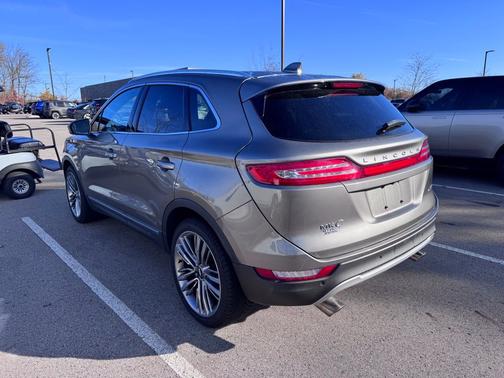 Luxe Metallic 2016 Lincoln MKC Reserve