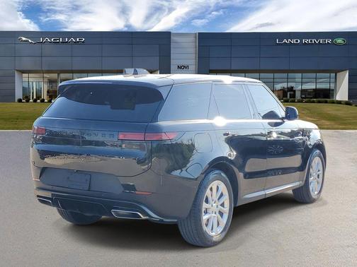 Santorini Black Metallic 2025 Land Rover Range Rover Sport SE