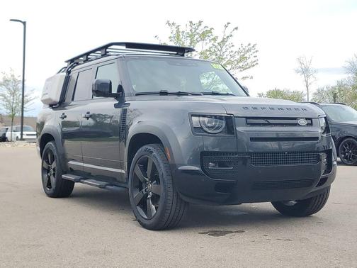 Carpathian Grey Premium Metallic 2025 Land Rover Defender 130 P400 X-Dynamic SE
