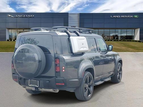 Carpathian Grey Premium Metallic 2025 Land Rover Defender 130 P400 X-Dynamic SE