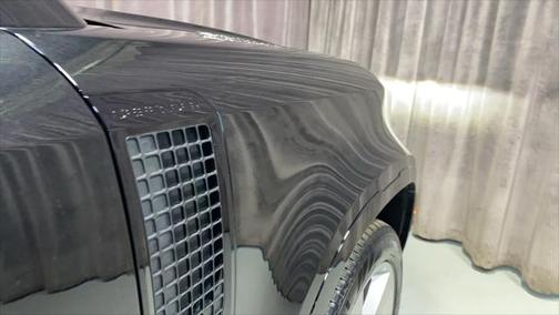 2024 Land Rover Defender 130 P400 X-Dynamic SE