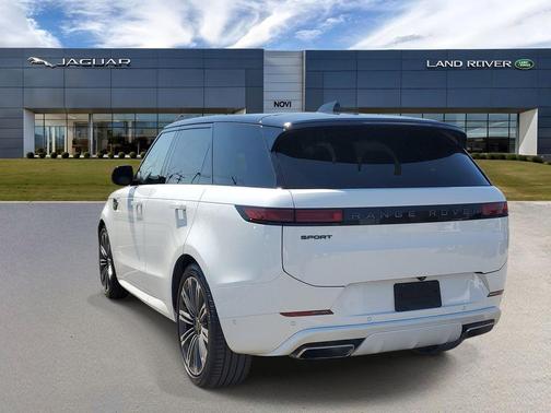 Fuji White 2024 Land Rover Range Rover Sport SE