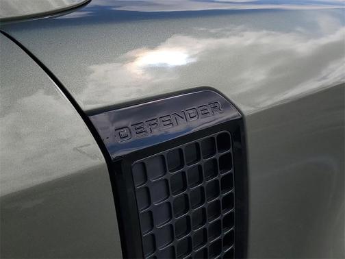 2022 Land Rover Defender 110 X-Dynamic HSE