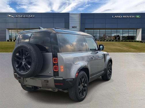 2022 Land Rover Defender 90 X-Dynamic S