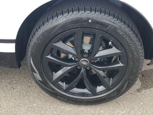 Fuji White 2026 Land Rover Range Rover Velar P250 SE R-Dynamic