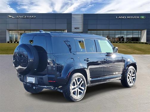 2026 Land Rover Defender P400 X-Dynamic SE