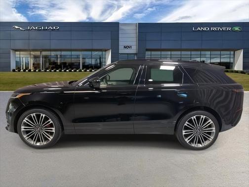 2025 Land Rover Range Rover Velar P250 SE R-Dynamic