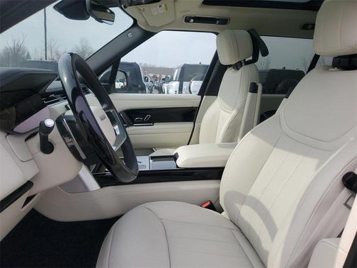 2026 Land Rover Range Rover P400 SE